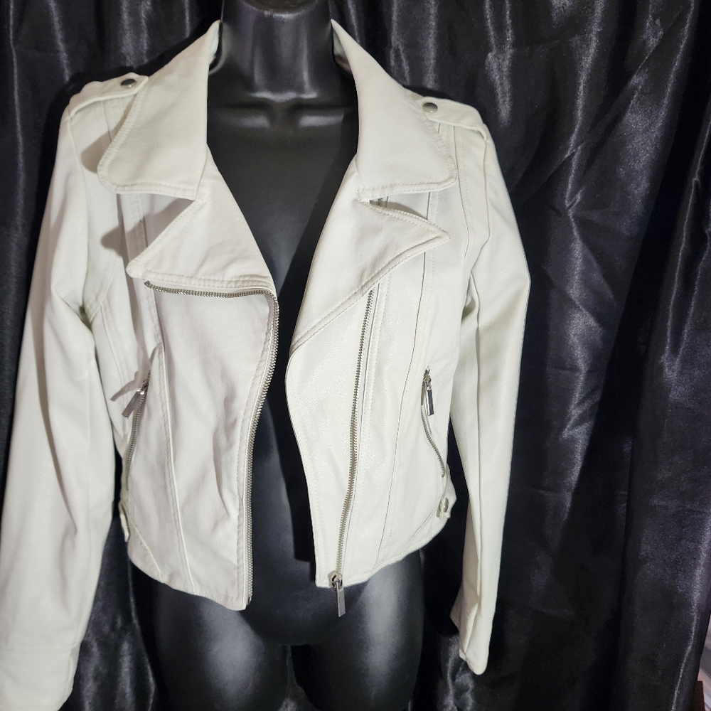 Chic Cream Leather Jacket for Women